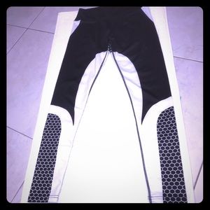 NWOT Leggings